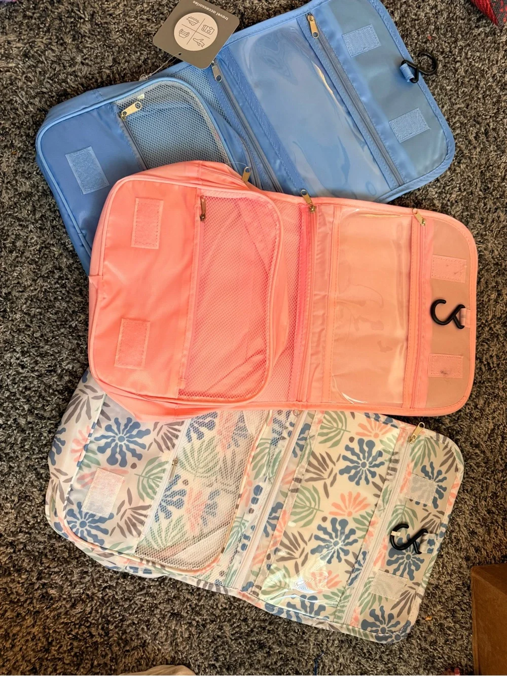 Hanging Travel Cosmetic Bag – Pink